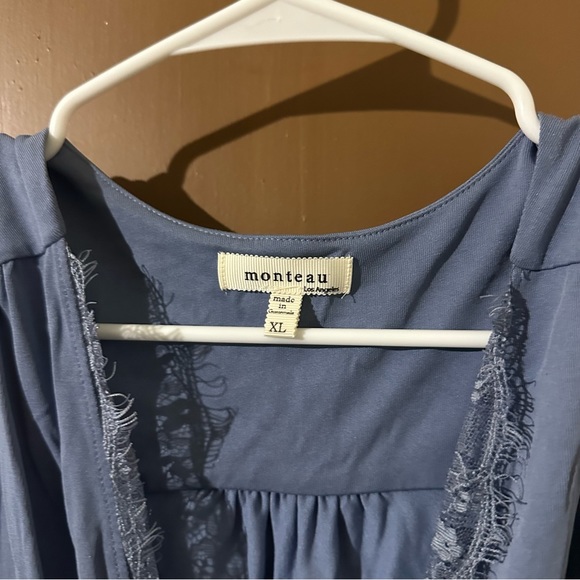 Lace Blouse w/ tie - Picture 2 of 3